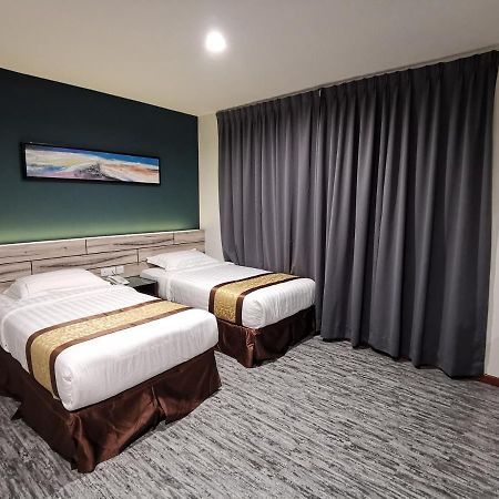 Meriton Inn Kuantan Esterno foto