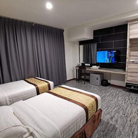 Meriton Inn Kuantan Esterno foto