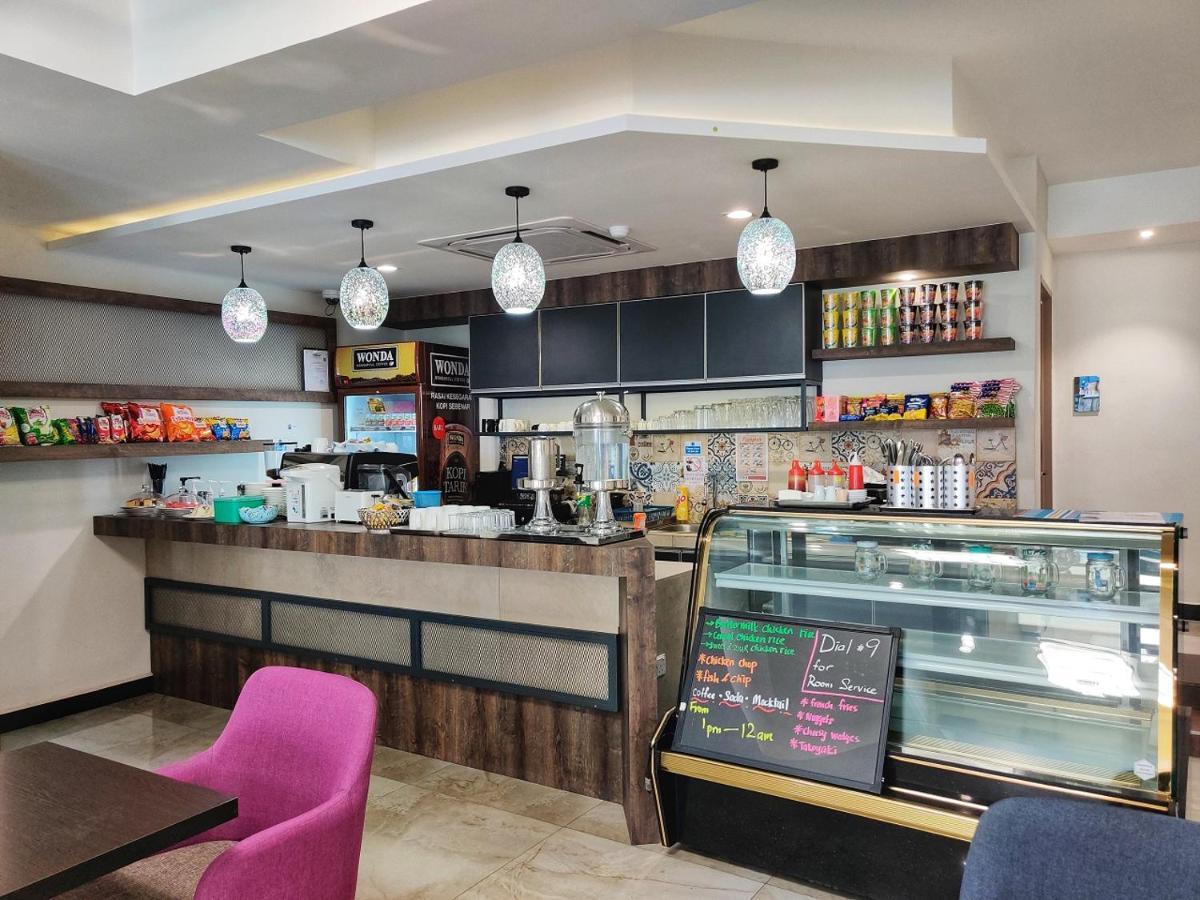 Meriton Inn Kuantan Esterno foto