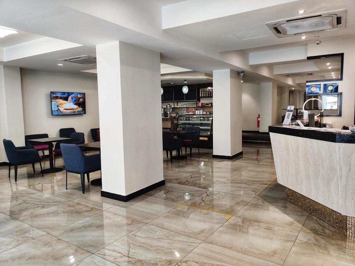 Meriton Inn Kuantan Esterno foto