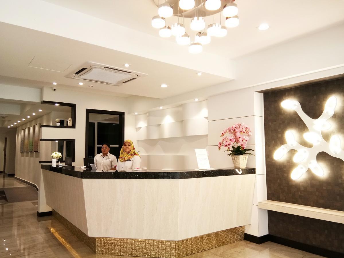 Meriton Inn Kuantan Esterno foto