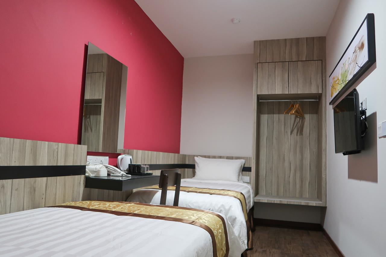 Meriton Inn Kuantan Esterno foto